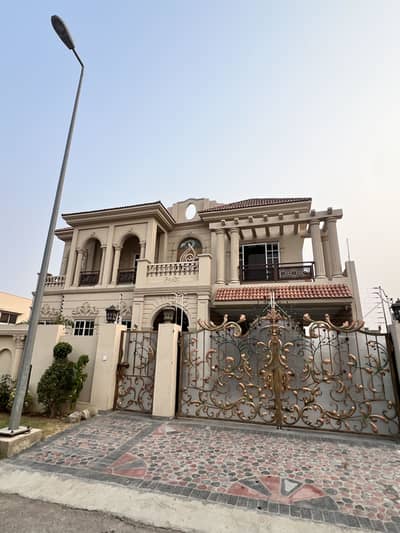 The Royal 1 Kanal House On Main Boulevard