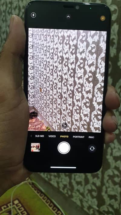 Iphone xs max factory unlock