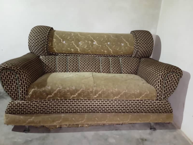 2 seater Sofa 3