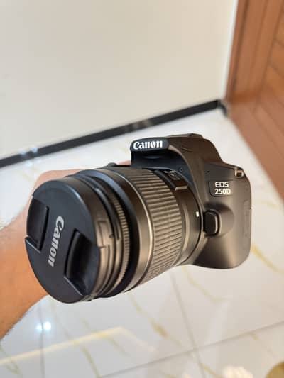 Canon EOS 250D (Rebel SL3) with 18-55mm STM Lens – Excellent Condition