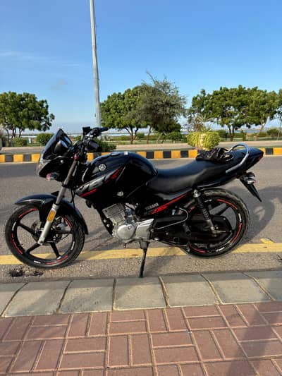 Yamaha YBR 125 ESD 2024 end