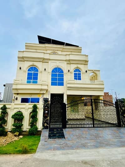 Avail Yourself A Great Prime Location 10 Marla House In Citi Housing Phase 3 - Block FF