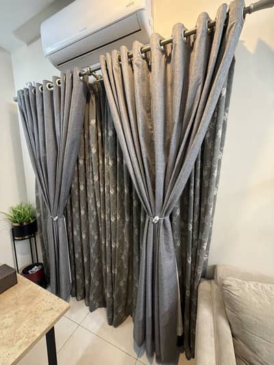 Selling Home Curtains