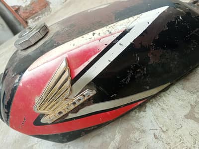 bike tanki , side cover or chamta original 92 model Honda 70cc