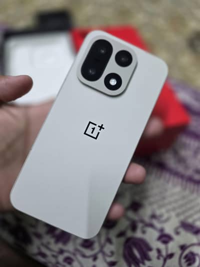 Oneplus 15 brand new box complete box all accesries new cell