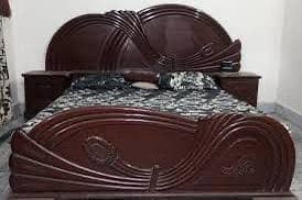Bht bhtreen bna hua bed king size