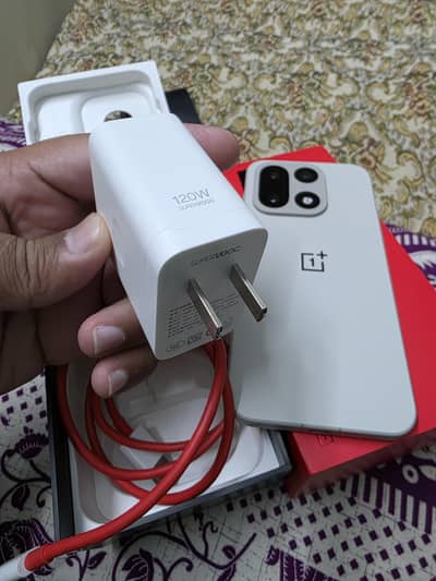 Brand new one plus 15 12gb 256 non active complete box