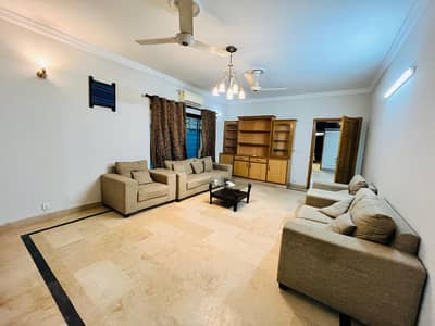 luxury Ground Portion Fully Furnished independent