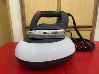 Saeco Italy Electric Steam Generator Iron