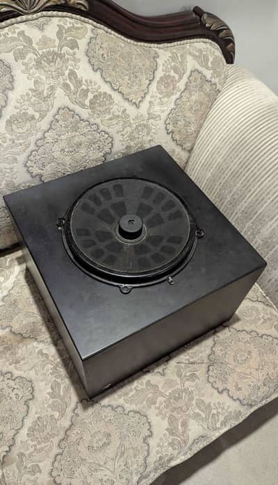 Bose 10inch subwoofer with orignal bose mono amp
