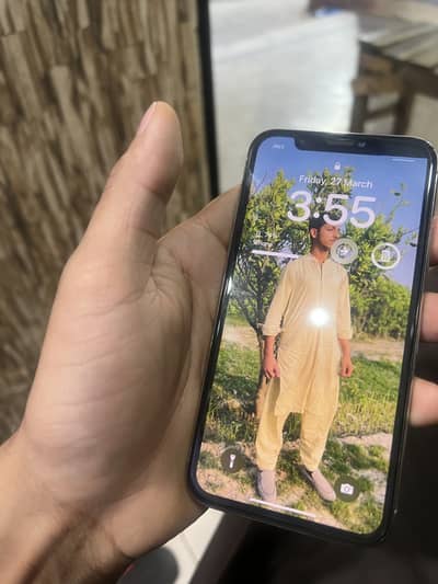 All ok he mobile bs Face ID ni chl rehi Baki ok he