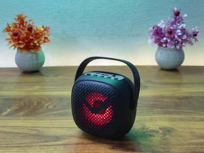 Voice Changer Microphone With Wireless Speaker