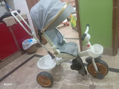 BABY TRICYCLE/ Pram fully comfortable turn seat and make it pram