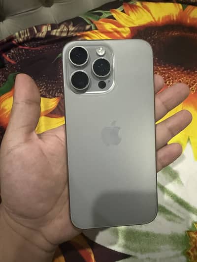 15 pro max 256 gb factory unlock 87% HK