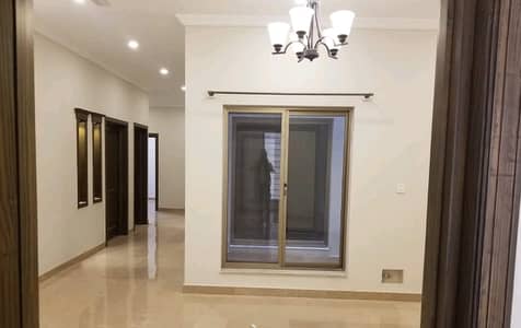 Your Search Ends Right Here With The Beautiful Upper Portion In G-13 At Affordable Price Of Pkr Rs. 55000