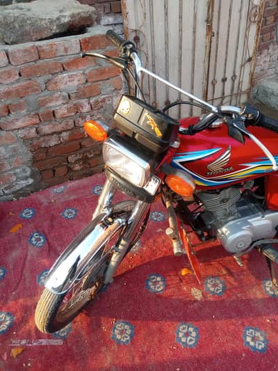 Honda 125 Faisalabad khokhar town ko kya mana03261213280