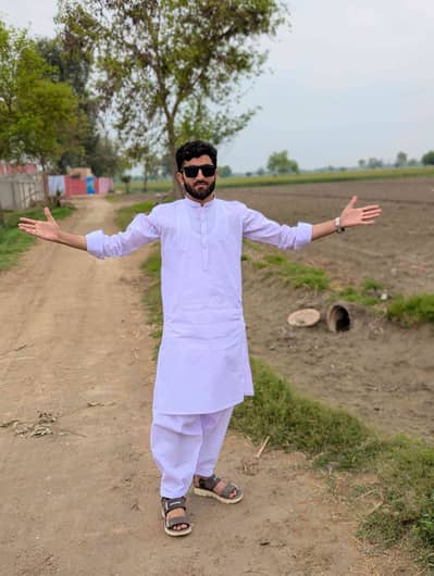 Malik IftekhaR