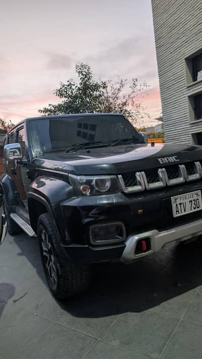 BAIC BJ40 EXCLUSIVE RED INTERIOR