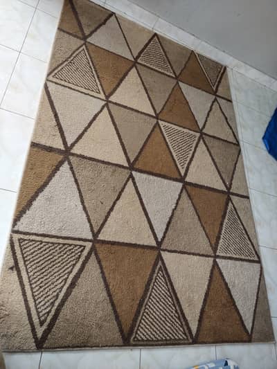 Carpet in 10/10 condition for sale