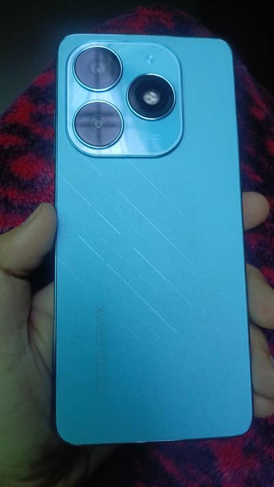 Tecno spark 20 with box and all accessories