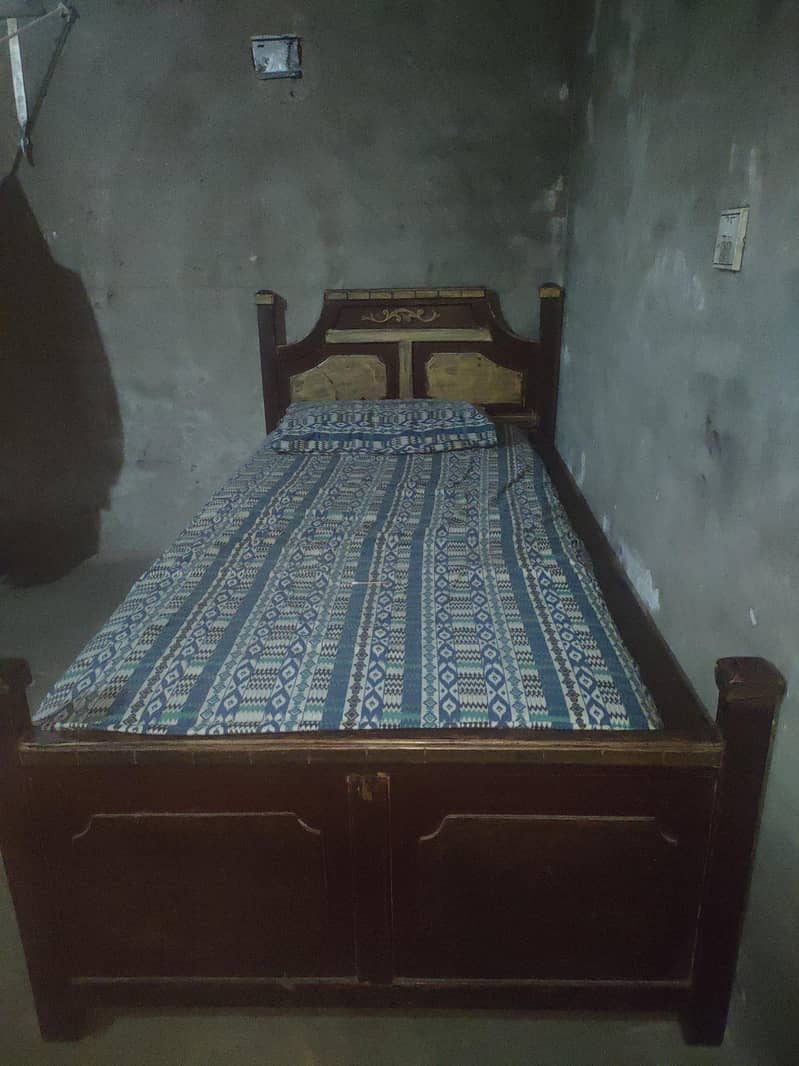 Single Bed without matress 2