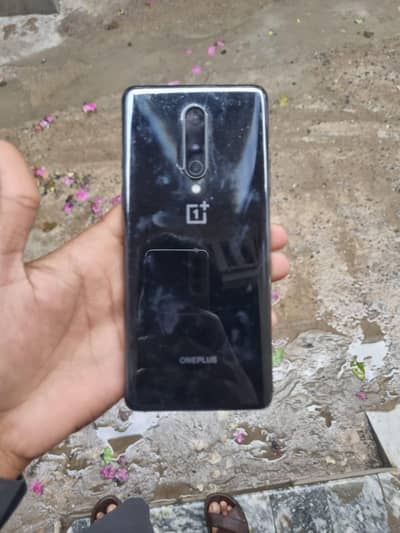 OnePlus 8 hai 8/128 All ok 65 wat charger 03004680897
