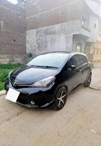 Toyota vitz top variant