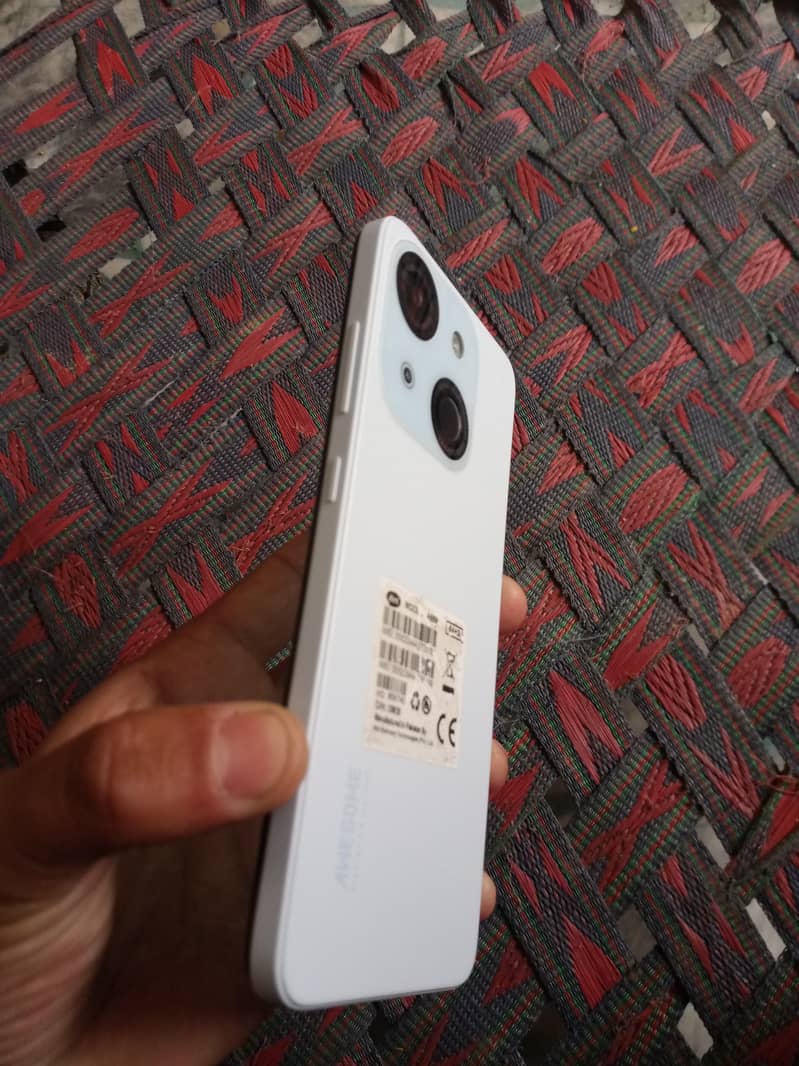 itel A50c APNA box and charger 3