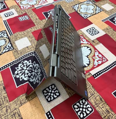 Lenovo Yoga 7i (14") – Core i5 11th Gen (Model 82BH)