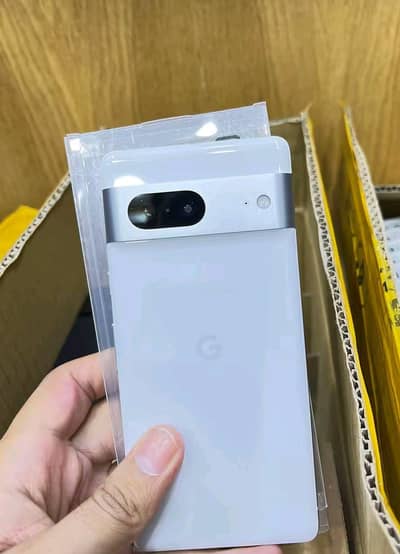 Google pixel 7 White color 8/128  official pta approved
