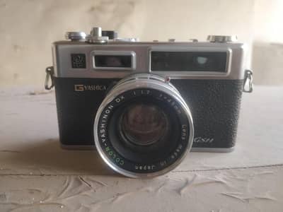 Yashica Electro 35