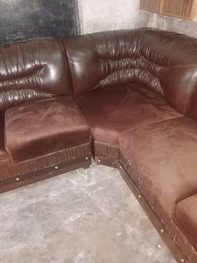 L shape sofa in cheep price (0-3-1-9-5-6-6-1-4-3-4) watsap only