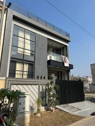 5 Marla Luxury House For Sale In Park View City, Lahore
