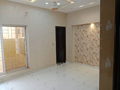 5 MARLA HOUSE FOR RENT DOUBLE STOREY