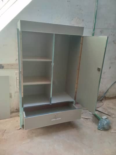 new almari for sale size 5*3///16"