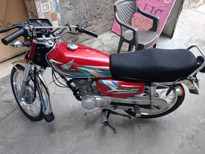 Honda 125 motorcycle