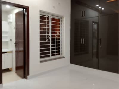 5 MARLA LOWER PORTION FOR RENT