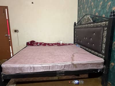 Irom bed for sale with spring matress(0-3-1-9-5-6-6-1-4-3-4)watsap onl
