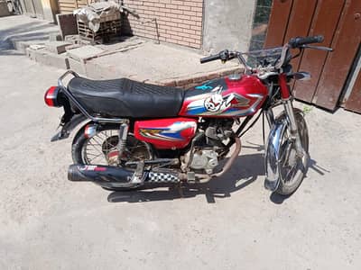 Honda 125 for sale. 03217705558