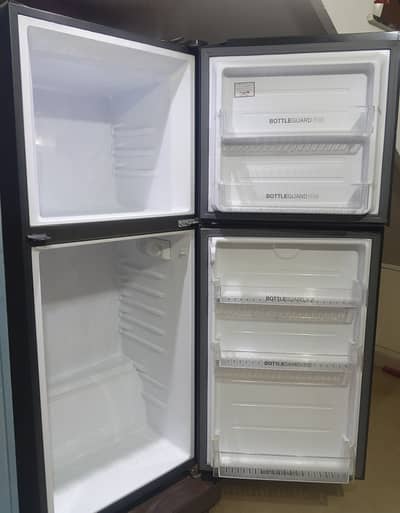 Haier HRF-306 EPR Refrigerator - Excellent Condition