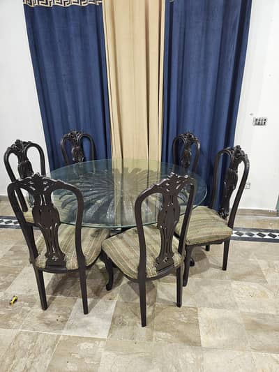 Dining table six chairs with round chonoti made glass top table