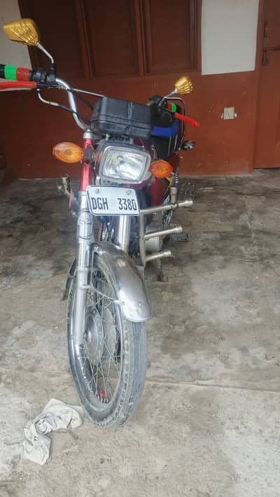 baik many koi kam nahi hay