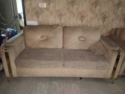 Stylish Sofa Set For Sale