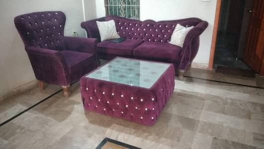 4 seater sofa with table new condition for sale location Gulshan 13 d