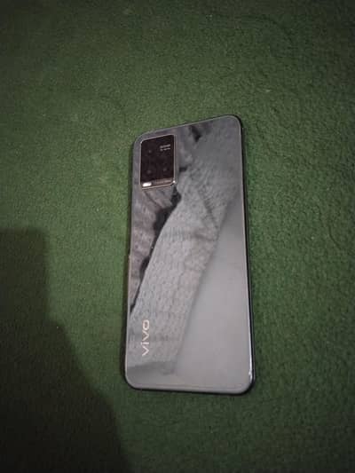 vivo y33t  8+2 RAM 128 MEMORY