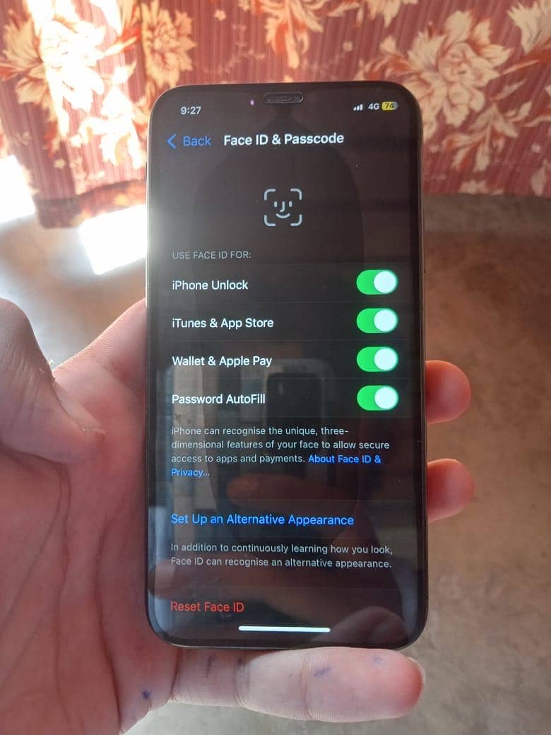 iphone X exchange offer available with an model 4