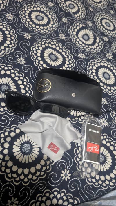 Original Ray-Ban Wayfarer (Polarized) - Made in Italy