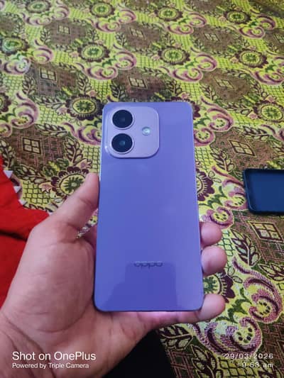 oppo A5i. 1 month use only box charger Sath hai