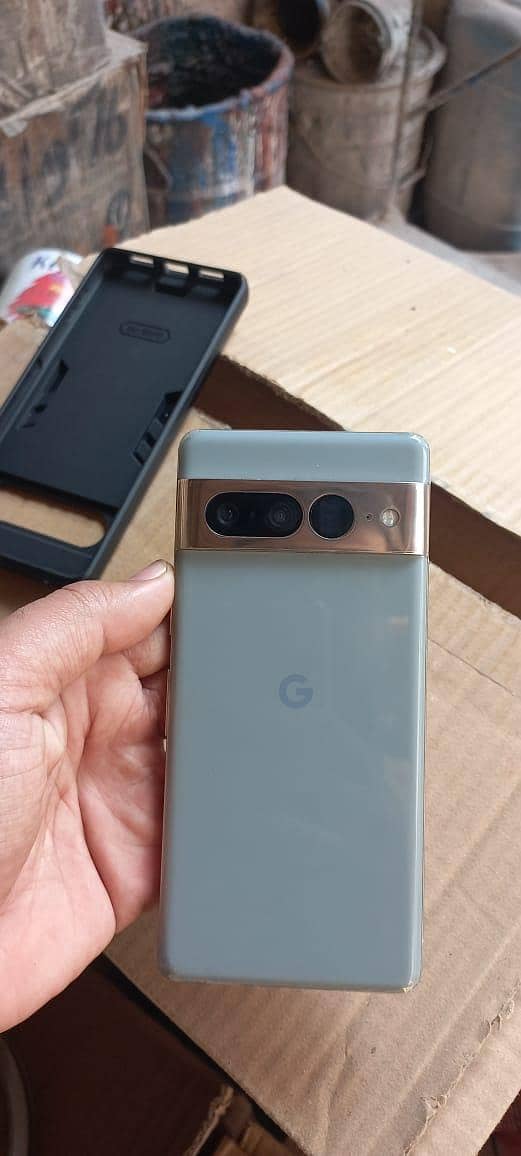 Google pixel 7pro 5