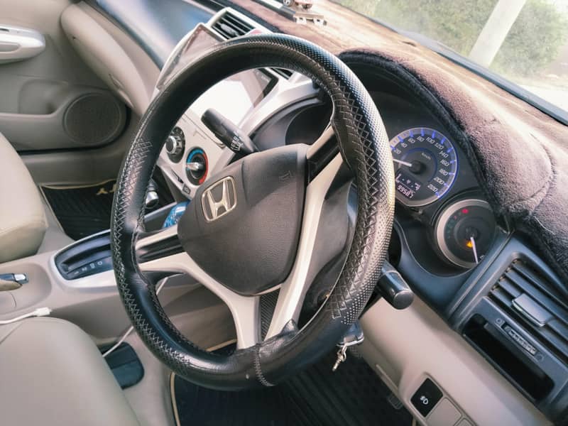 پیسے کے 2016 ماڈر نیٹ اینڈ کلین میں بلیک کلر پاس کرتے ہیں 7